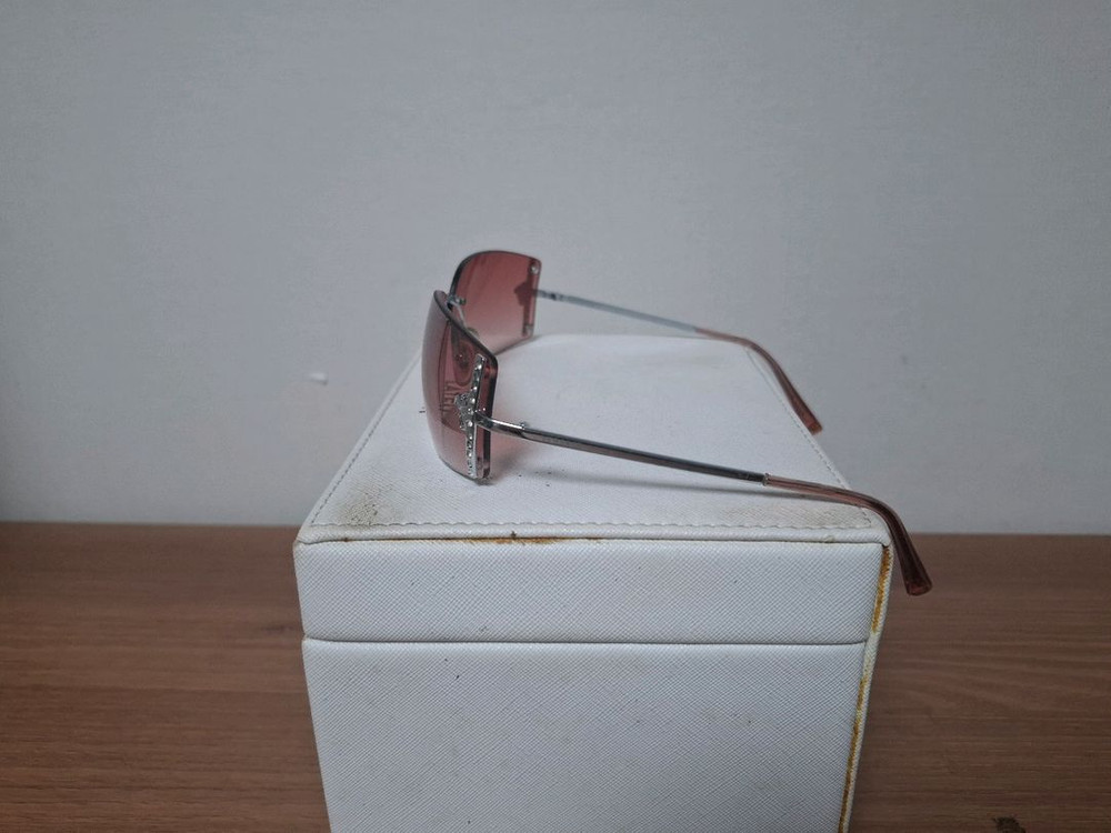 베르사체 선글라스 이미지