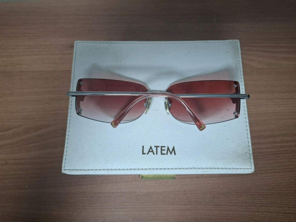 베르사체 선글라스 이미지