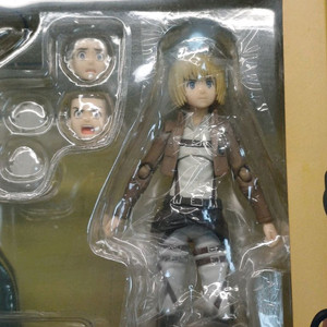 미개봉) 진격의거인 피그마 figma 아르민 피규어 이미지