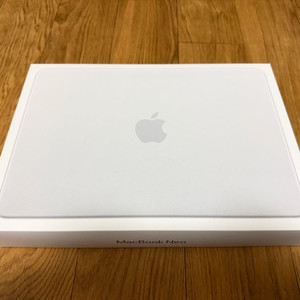 맥북네오 실버색상 512기가 새제품급 팝니다 이미지