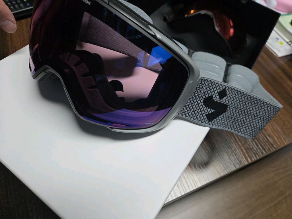 스윗프로텍션 인터스텔라 고글 판매합니다 이미지