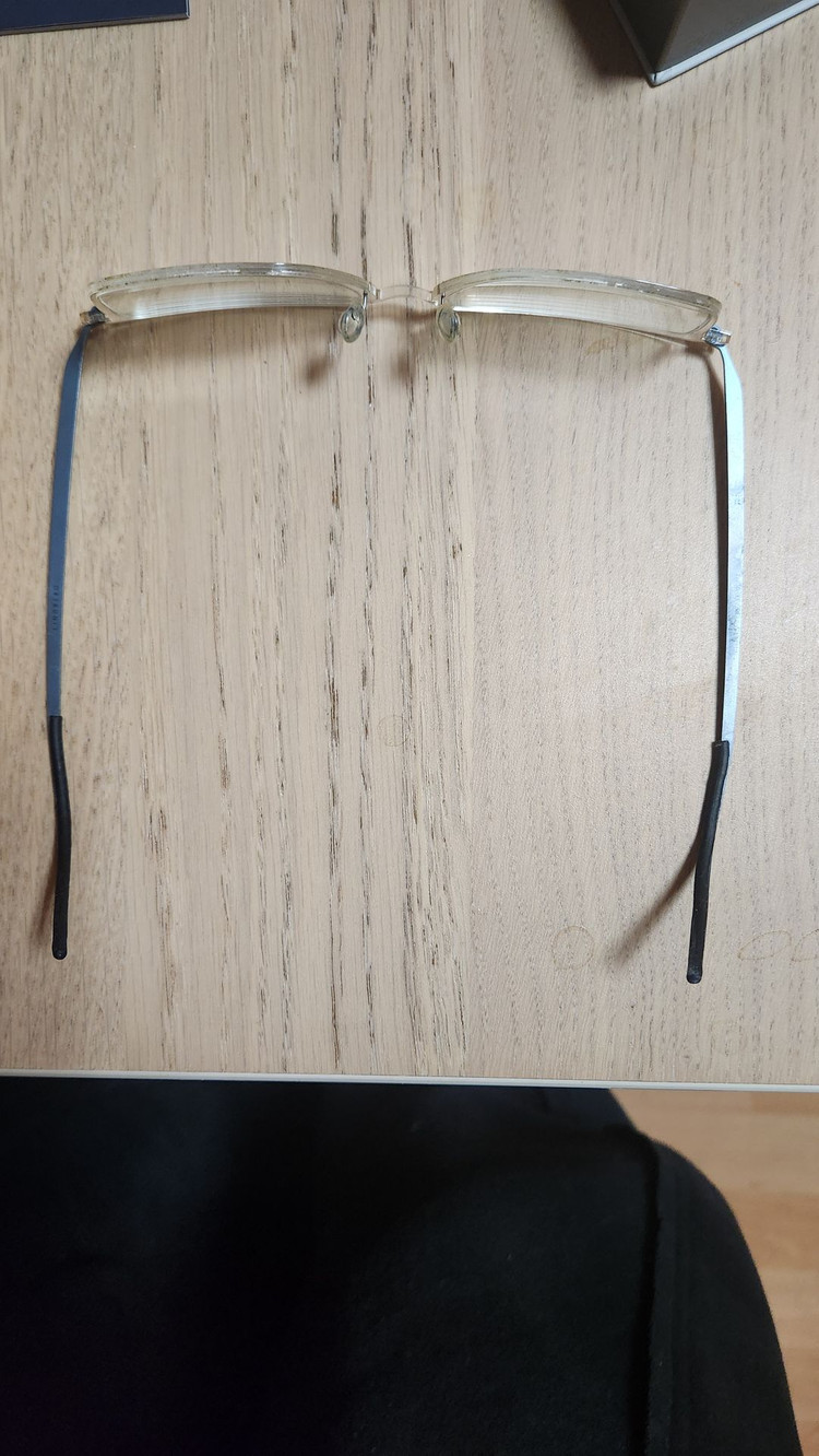 린드버그 6577라인 투명테 54사이즈 커스텀 판매합니다. 이미지