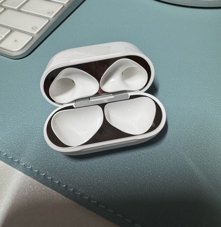 애플 에어팟4 노이즈캔슬링가능모델 이미지