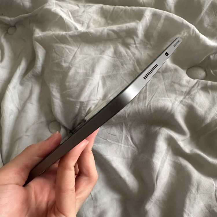 아이패드 에어 5세대 + 애플팬슬 2세대 이미지