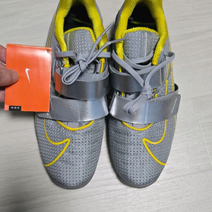 나이키 로말레오4 역도화 헬스화 트레이너화 255mm 판매합니다 이미지