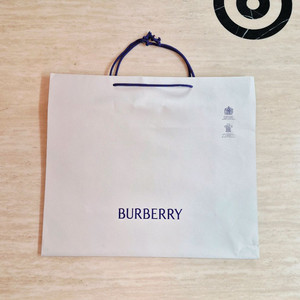 [백화점정품]버버리 쇼핑백,버버리 대형 쇼핑백,버버리 가방,버버리 패딩,버버리 지갑,버버리 이미지