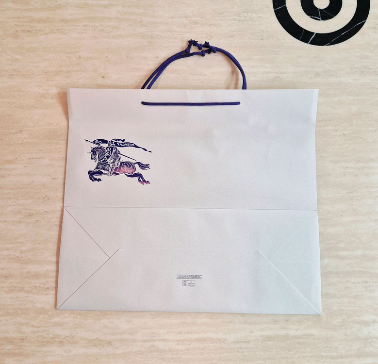 [백화점정품]버버리 쇼핑백,버버리 대형 쇼핑백,버버리 가방,버버리 패딩,버버리 지갑,버버리 이미지