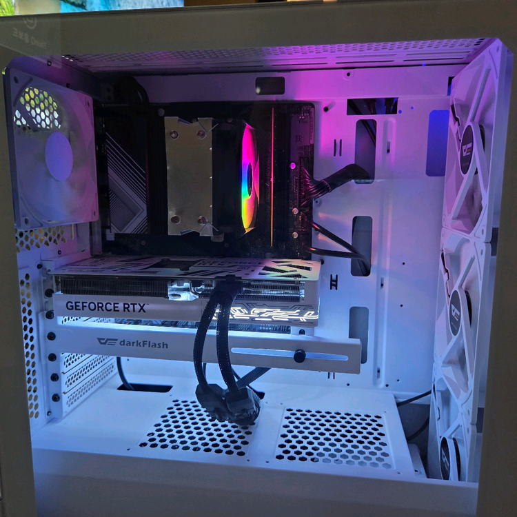 amd 7500f rtx5070 컴퓨터 이미지