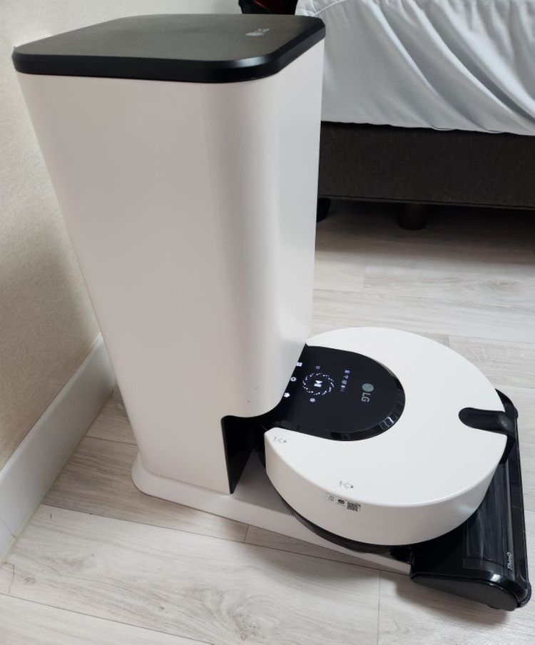 LG 코드제로 R9 로봇청소기 (RO965WB) 판매합니다/배터리새거교체 이미지