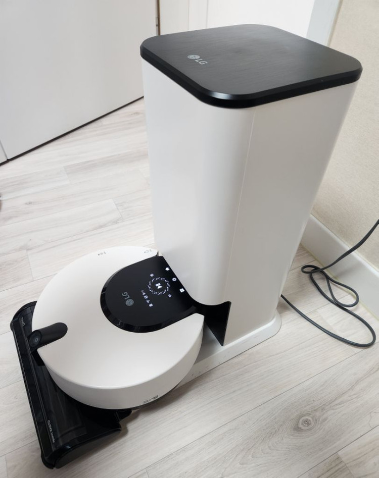 LG 코드제로 R9 로봇청소기 (RO965WB) 판매합니다/배터리새거교체 이미지