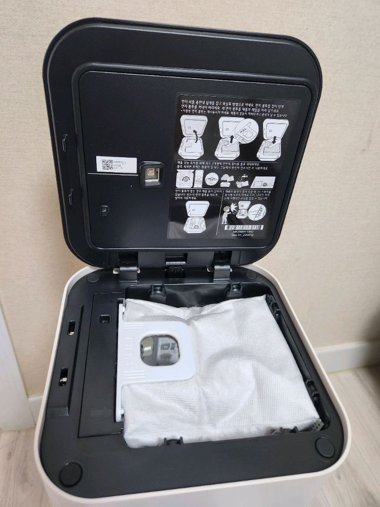 LG 코드제로 R9 로봇청소기 (RO965WB) 판매합니다/배터리새거교체 이미지