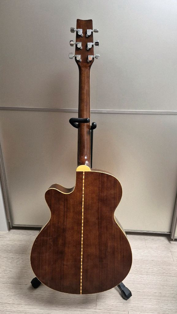 입문용 연습용 어쿠스틱기타 이미지