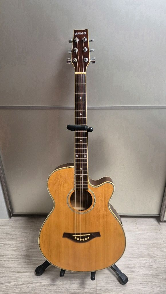 입문용 연습용 어쿠스틱기타 이미지