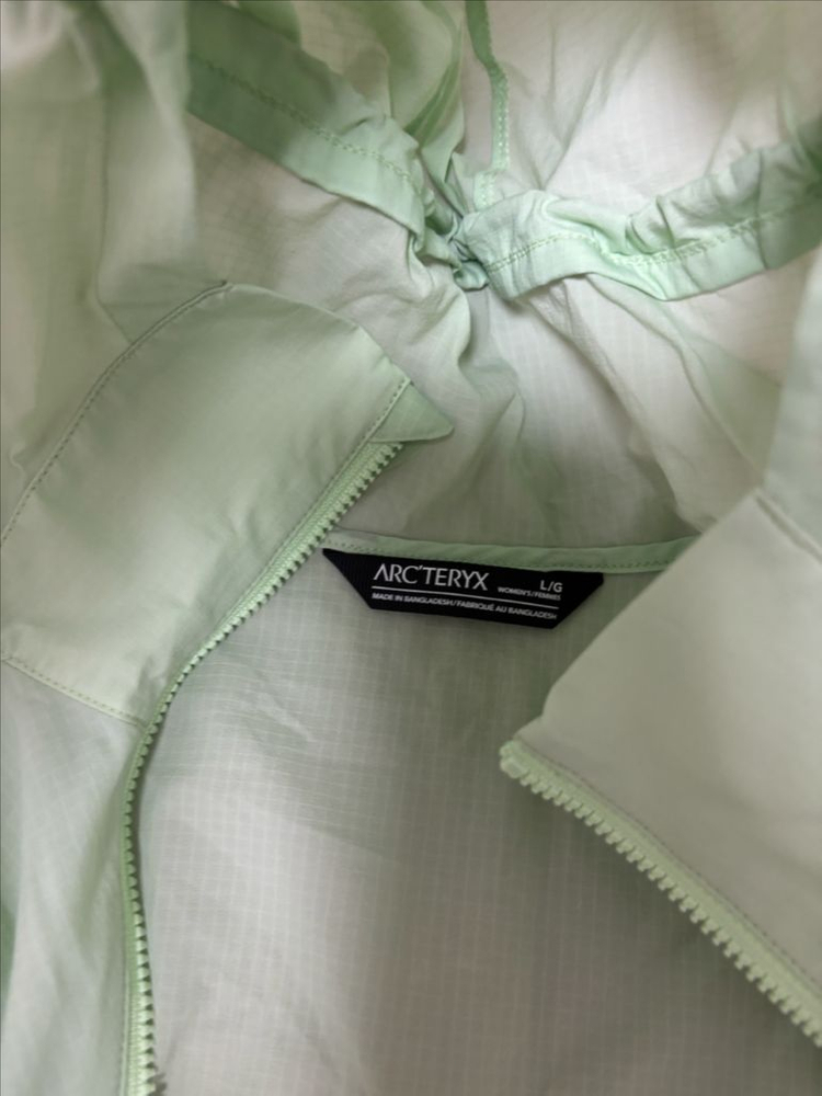 아크테릭스 스쿼미시 바람막이 자켓 여성 이미지