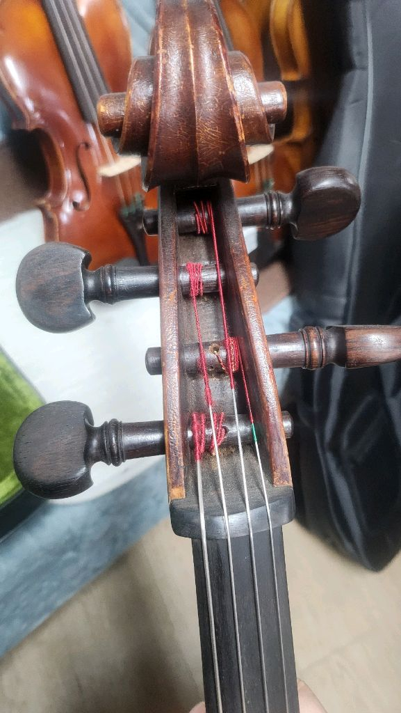 영국 올드 첼로 4/4 이미지