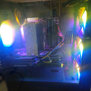 12400f 4070 게이밍 컴퓨터 이미지