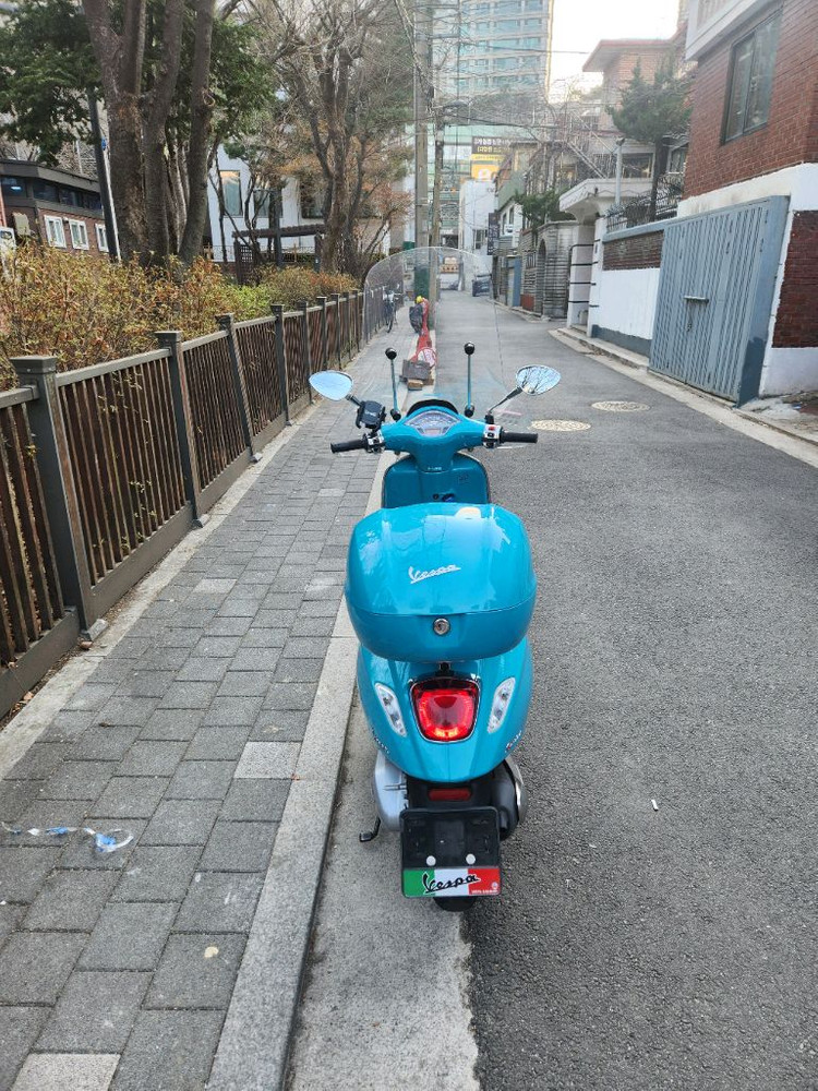 2022년식 베스파 스프린트 블박, 탑박스튜닝 이미지