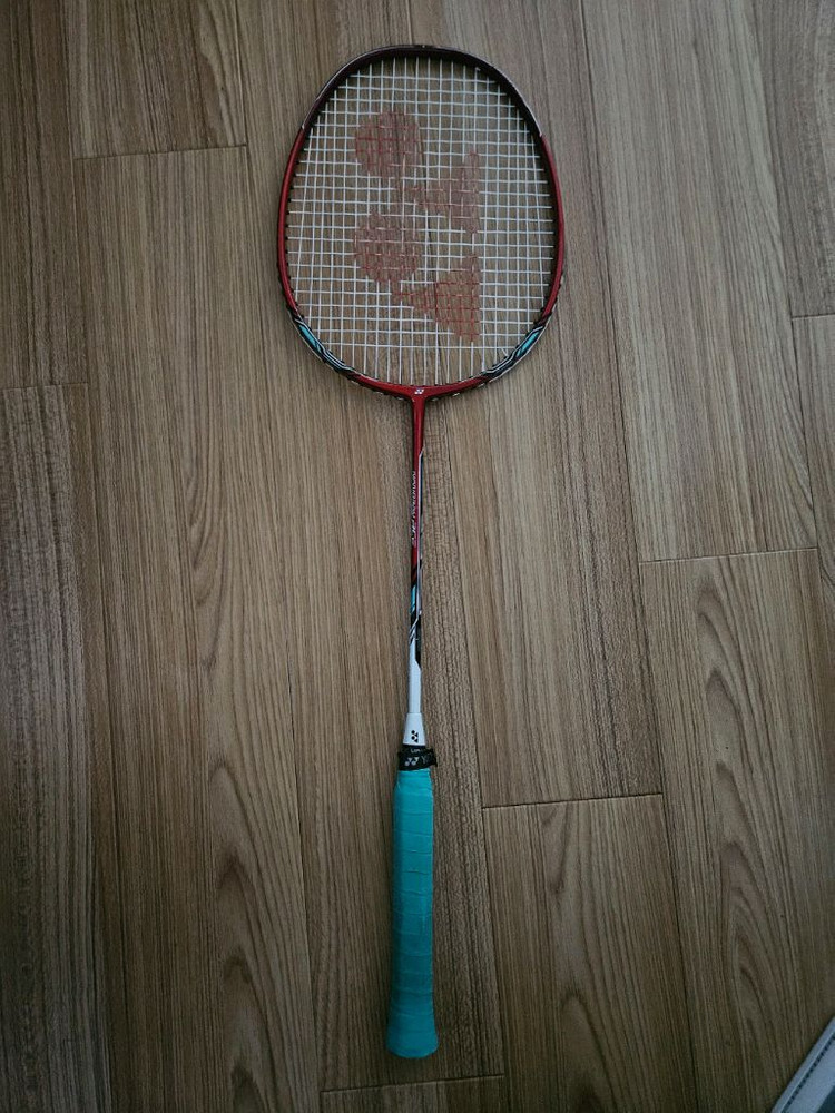 요넥스 배드민턴 라켓 + 전용케이스 세트 이미지