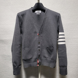 [신형] 2 / 톰브라운 사선완장 밀라노 스티치 가디건 이미지