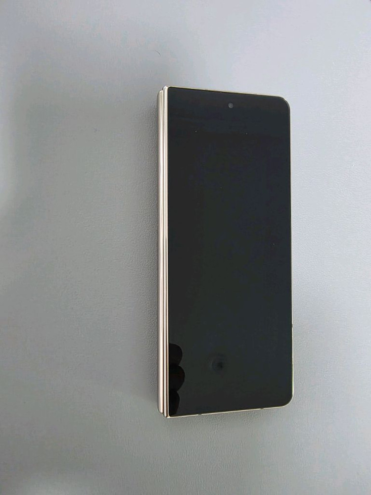 갤럭시 폴드4 512기가 55만원, 1년 7개월 사용 이미지