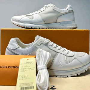 백화점정품 ) 루이비통 런어웨이 남성 스니커즈 이미지
