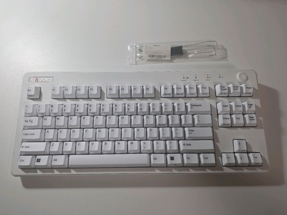 풀윤활 리얼포스R3 TKL BT 저소음 무접점 화이트 키보드 싸게 드려요 이미지