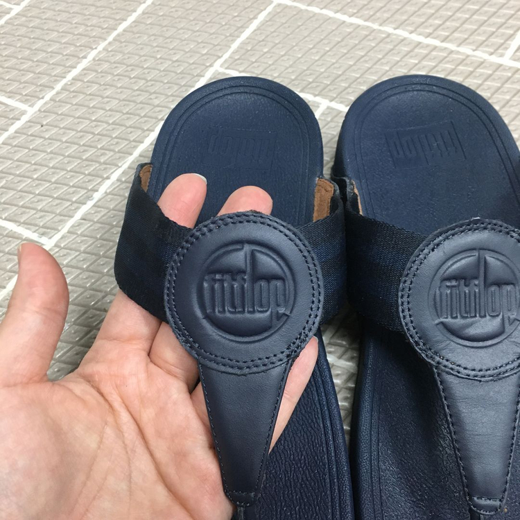 핏플랍 네이비 쪼리 샌들 240-245 이미지