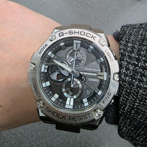 카시오 지샥 GST-B100D-1A 메탈 시계 쥐샥 이미지