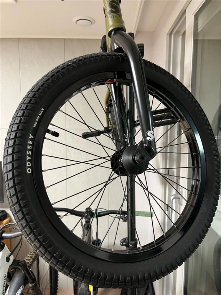 BMX 자전거, sunday wavelength 이미지