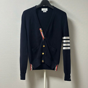 [2] 톰브라운 밀라노 스티치 금장 가디건 네이비 이미지