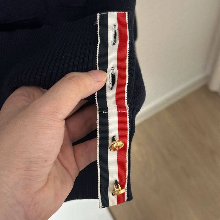 [2] 톰브라운 밀라노 스티치 금장 가디건 네이비 이미지