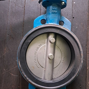 레버식 버터플라이 밸브 이미지