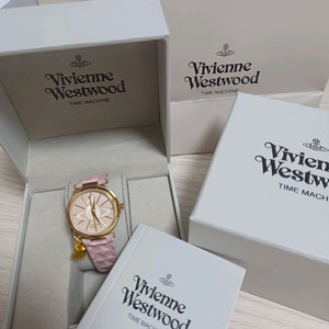 비비안웨스트우드 핑크 가죽 시계(새상품만팝니다) 이미지