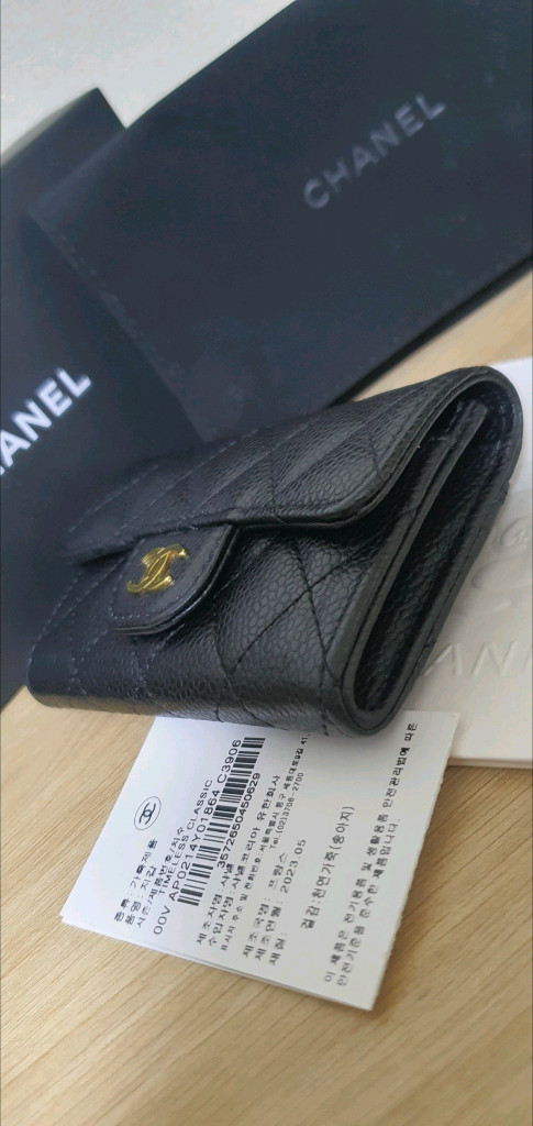 샤넬 캐비어 클똑 카드지갑/지갑 정품S급(보증서O)구찌프라다루이비통디올고야드샤넬셀린느보테가생로랑발렌시아가버버리가방 이미지