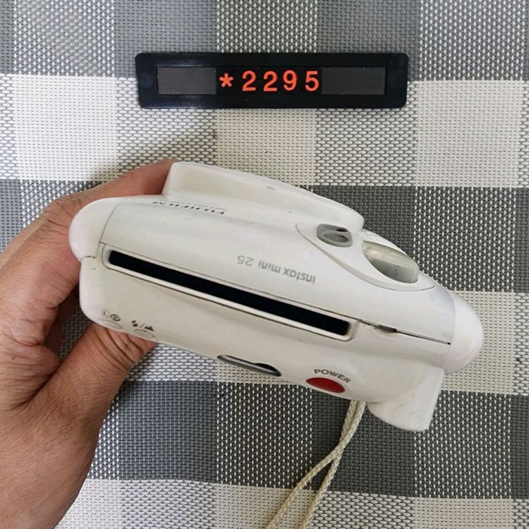 후지 인스탁스 미니 25 화이트 폴라로이드 카메라 이미지