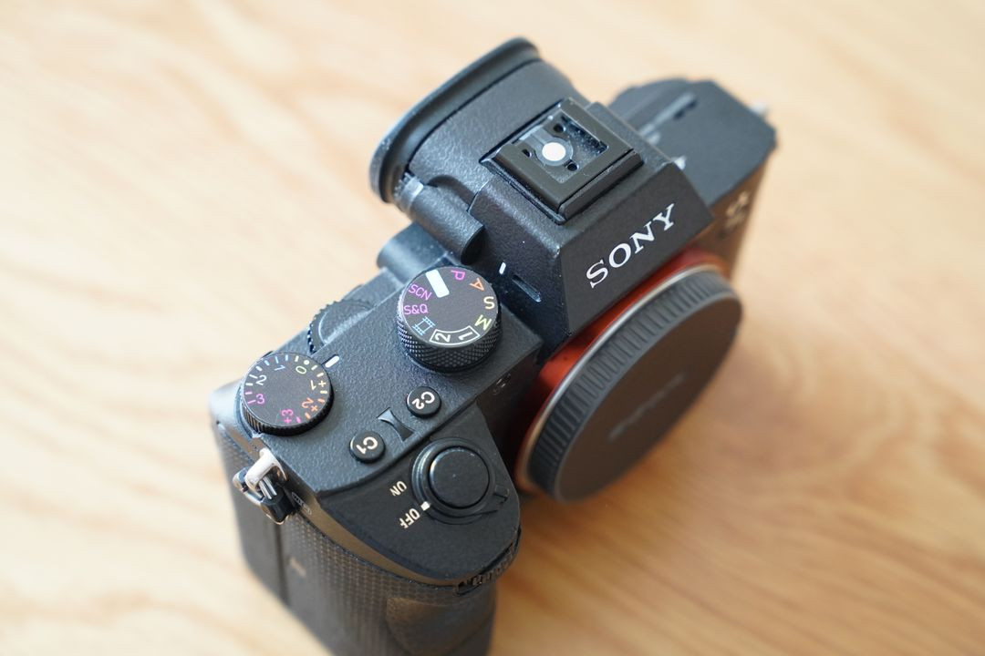 풀프레임 미러리스 소니 a7m3 바디 + 그립 + 핸드스트랩 세트 이미지