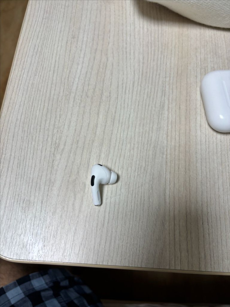 에어팟 프로2 8핀 오른쪽 유닛 이미지