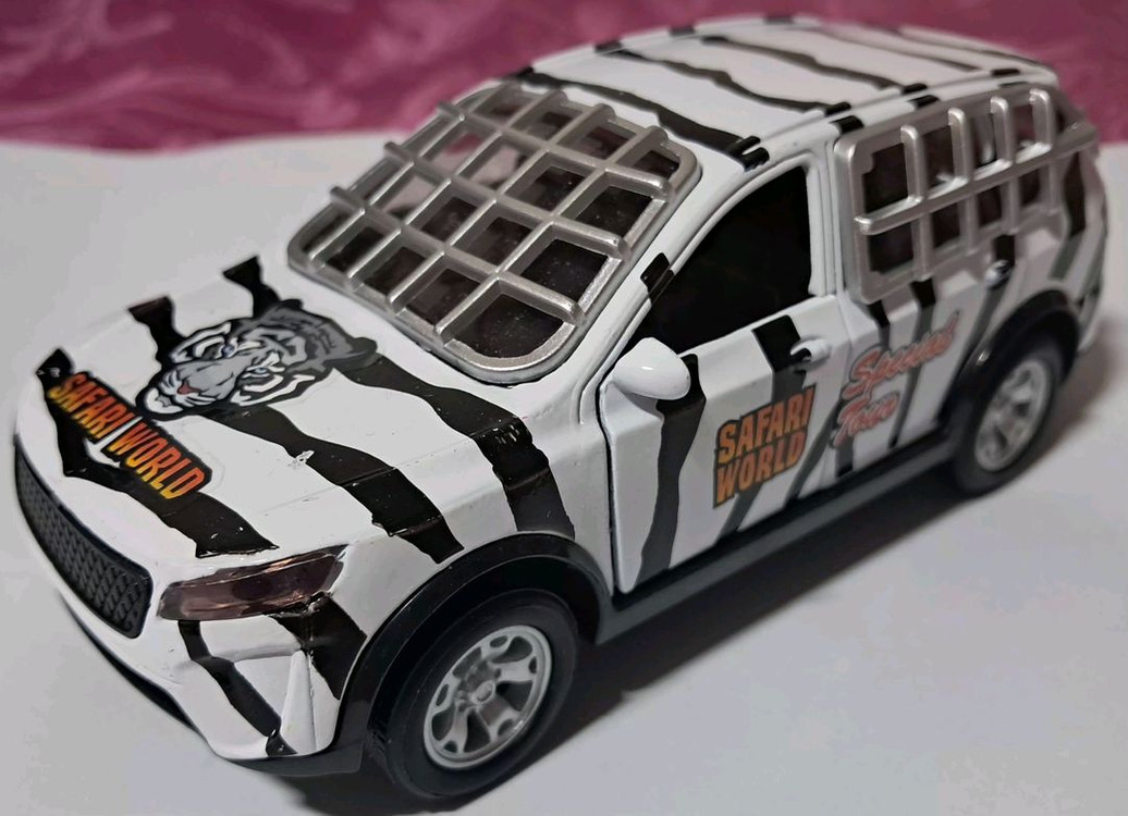 1:35 사파리월드 지프 다이캐스트 판매합니다. 이미지