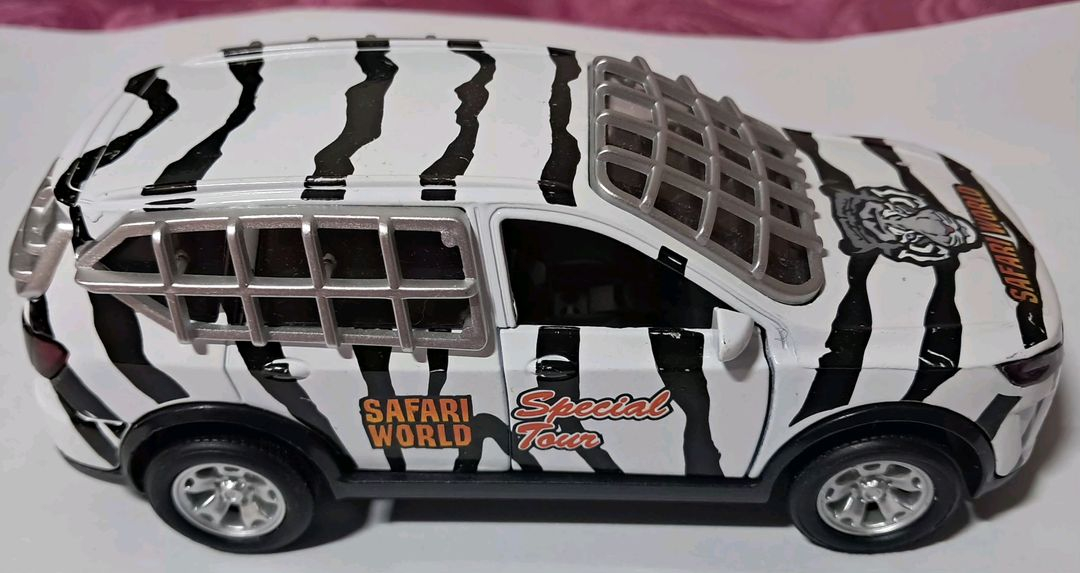 1:35 사파리월드 지프 다이캐스트 판매합니다. 이미지