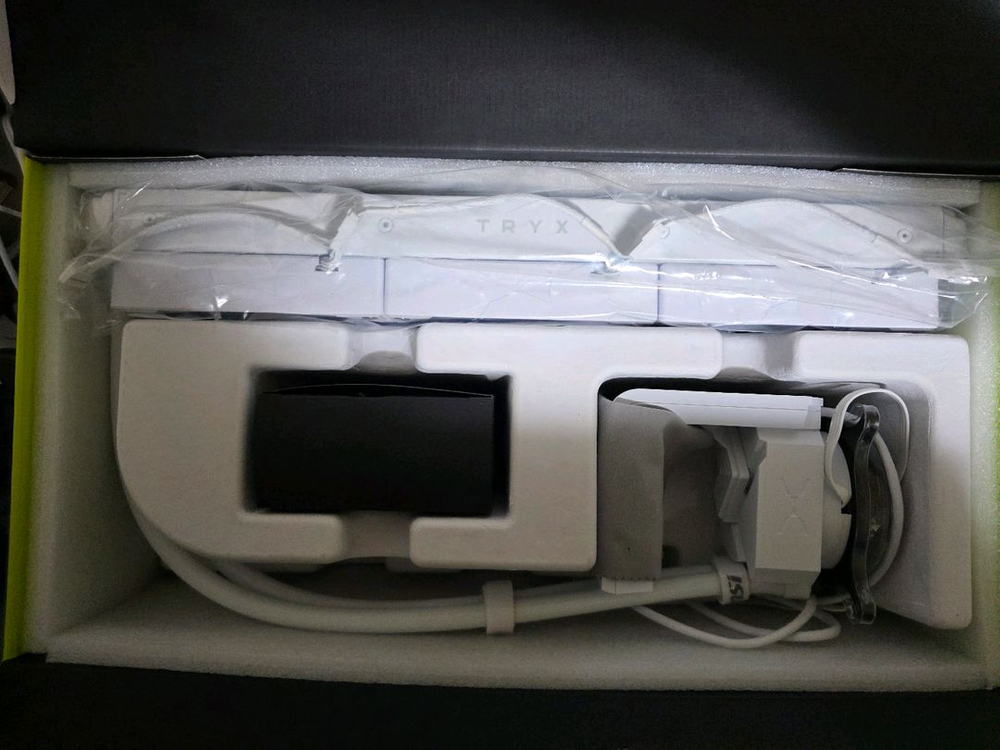 TRYX PANORAMA 3D SE 360 화이트 수냉쿨러 이미지