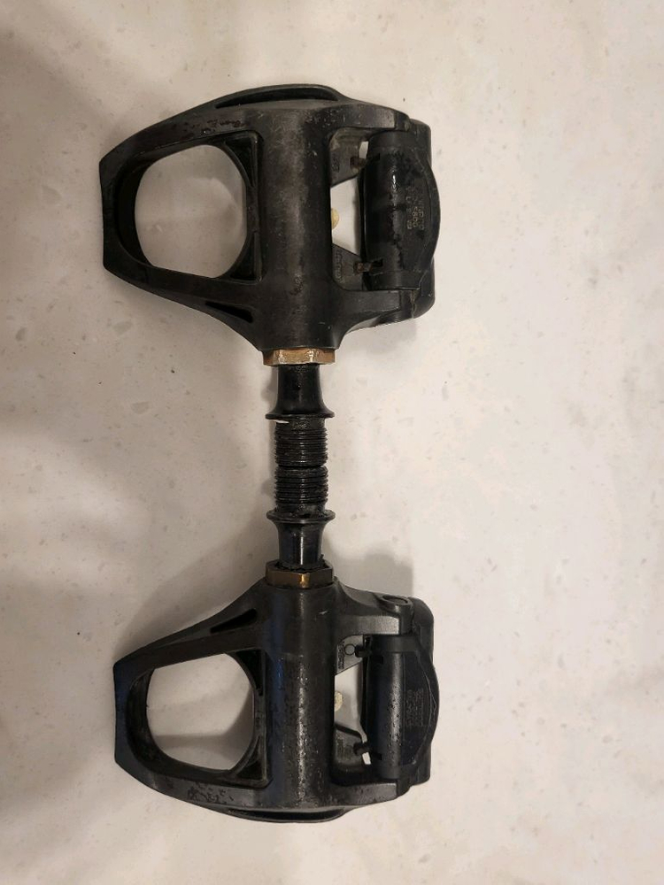 시마노 105(r5800) 로드자전거 클릿페달 팔아요. 택포4.5만 이미지