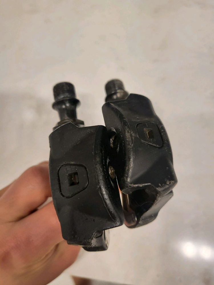 시마노 105(r5800) 로드자전거 클릿페달 팔아요. 택포4.5만 이미지