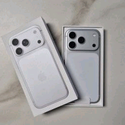 아이폰17프로 실버256GB + 립스케일 케이스 이미지