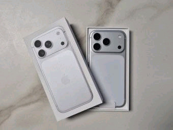 아이폰17프로 실버256GB + 립스케일 케이스 이미지