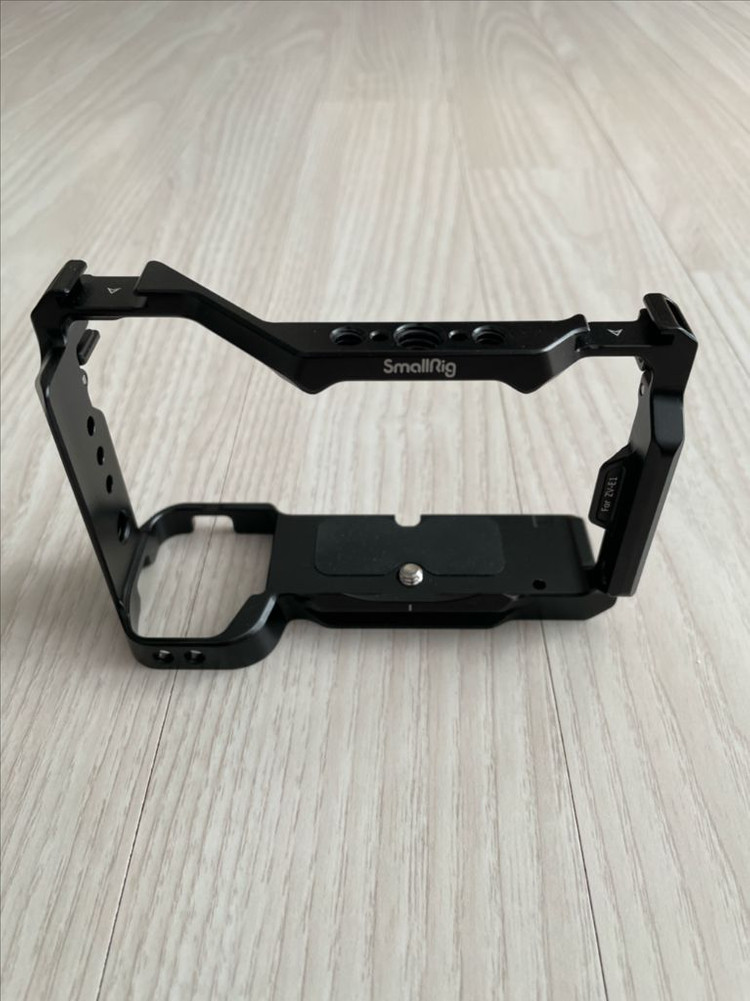 소니 ZV-E1 스몰리그 케이지 이미지