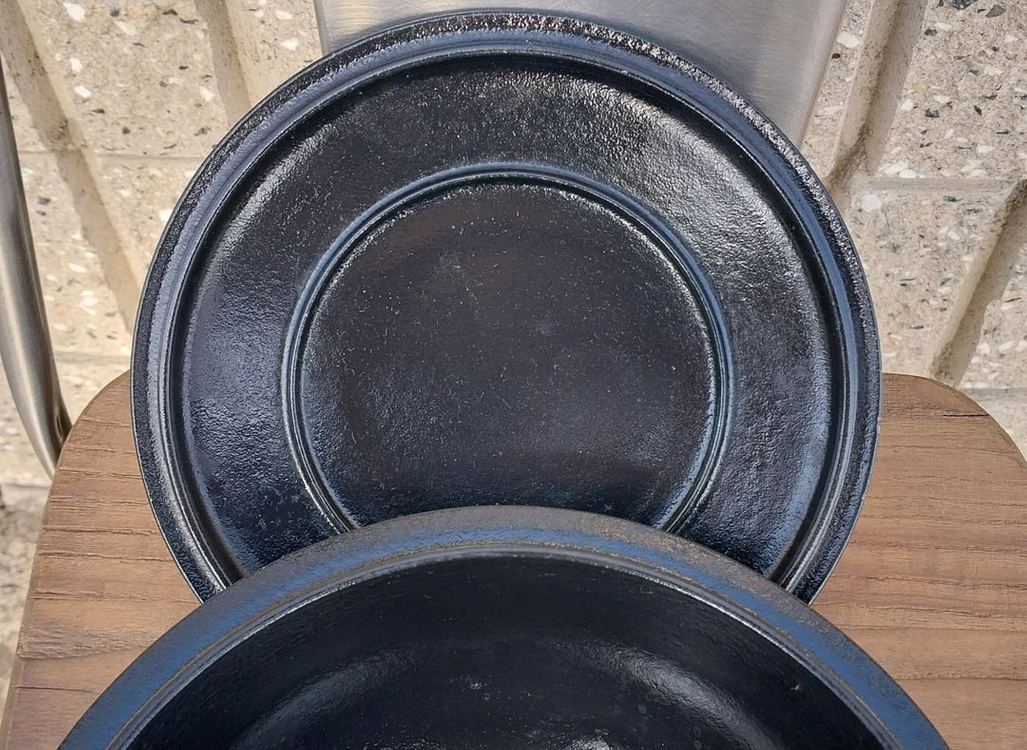 (중고)MOOSSE 무쇠솥팝니다(19CM) 이미지