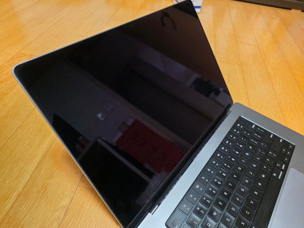 맥북 프로 16인치 M2 max 38 GPU, 64GB RAM, 1TB SSD 이미지