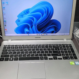 삼성 15인치 노트북.i7-8g-256g+500g 외장그래픽 성능좋음 이미지