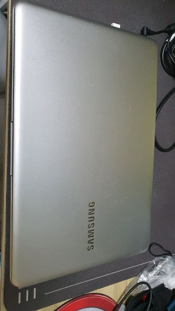 삼성 15인치 노트북.i7-8g-256g+500g 외장그래픽 성능좋음 이미지