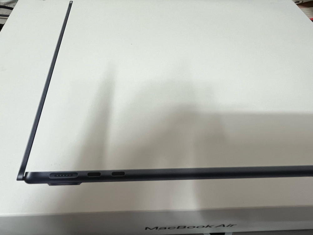 맥북 에어m3 13인치 16GB 8코어 512GB 이미지